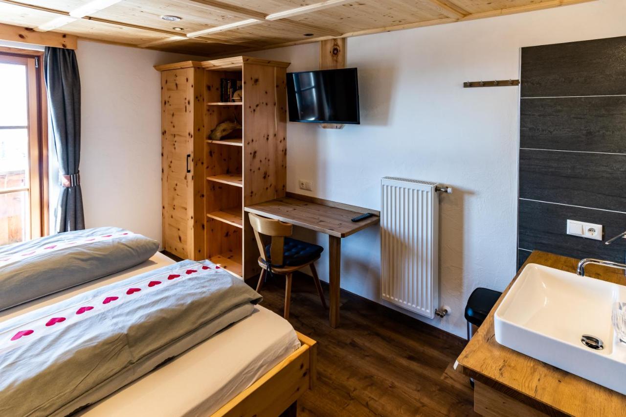 Almgasthaus Glocknerblick Großkirchheim Eksteriør billede
