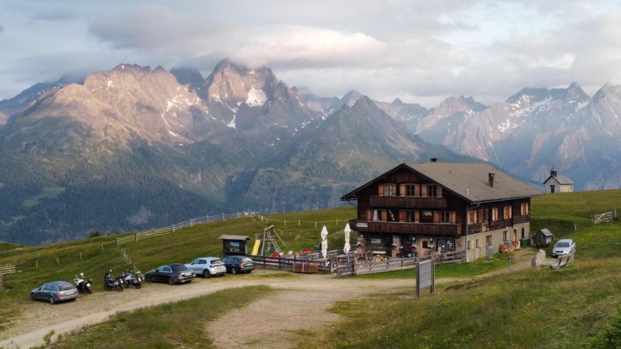 Almgasthaus Glocknerblick Großkirchheim Eksteriør billede