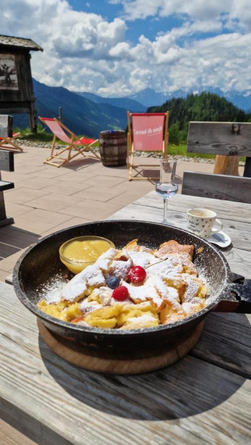 Almgasthaus Glocknerblick Großkirchheim Eksteriør billede